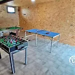 Domaine Du Trefle, 12 Personnes Bannes (Mayenne)
