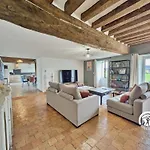 Domaine Du Trefle, 12 Personnes Holiday home *